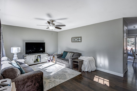 02 - Living Room-3