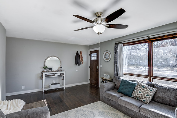 02 - Living Room-6