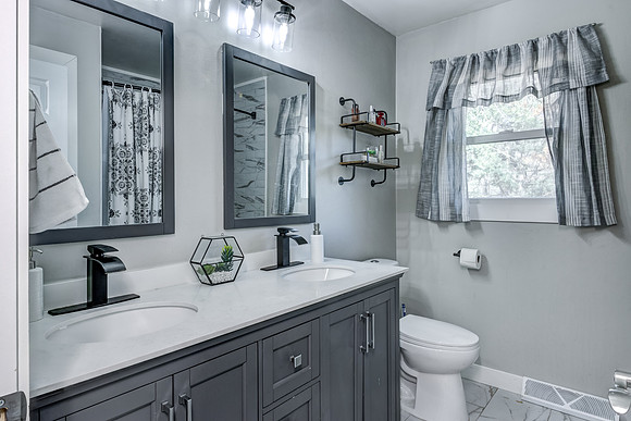 12b - Bathroom-1