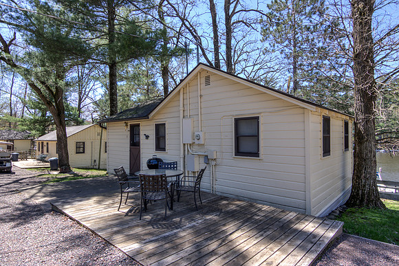 20 - Exterior-2