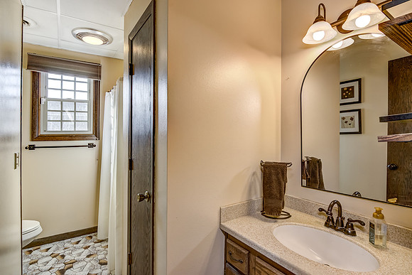 12b - Bathroom-3