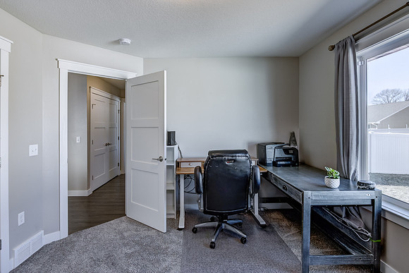 10 - Main Level Bedroom - 1-2
