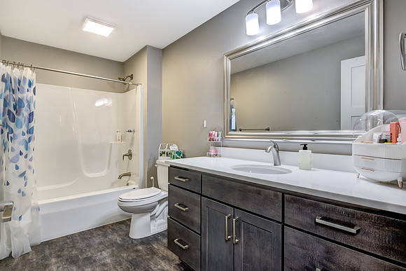 12b - Bathroom-2