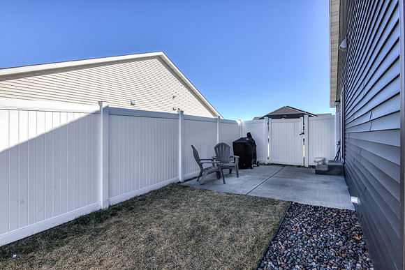 19 - Backyard-2