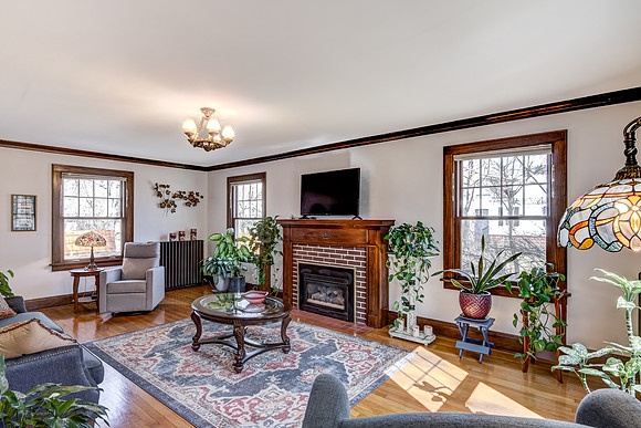 02 - Living Room-1