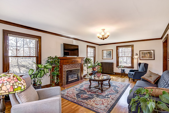 02 - Living Room-3