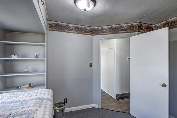 10 - Main Level Bedroom - 3-2