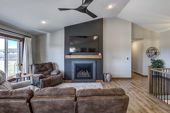 02 - Living Room-5