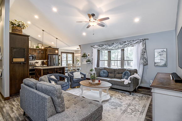 02 - Living Room-4