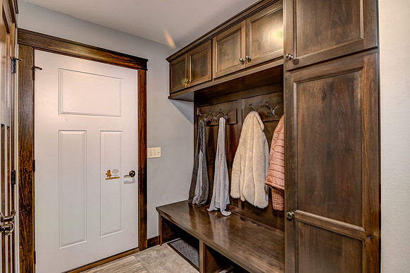 16A - Interior-1