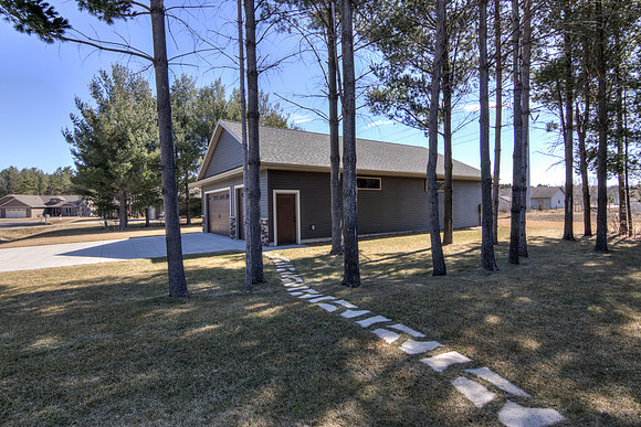 18 - Outbuilding-1