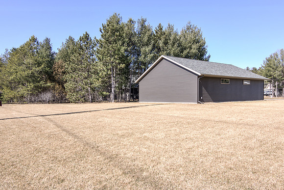 18 - Outbuilding-4