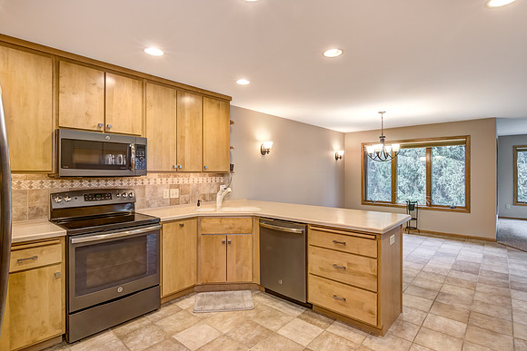 03 - Kitchen-5