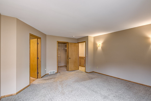 06 - Primary Bedroom-2