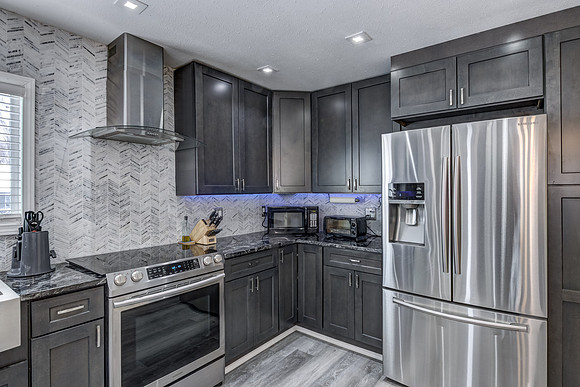 03 - Kitchen-5