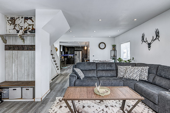 02 - Living Room-08
