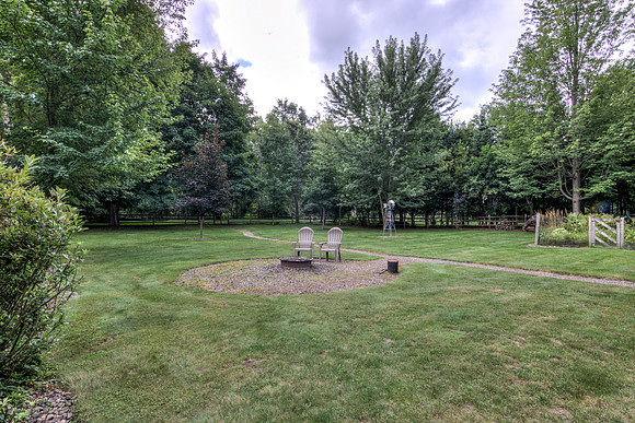 19 - Backyard-06