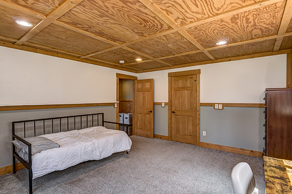 10 - Main Level Bedroom - 1-2