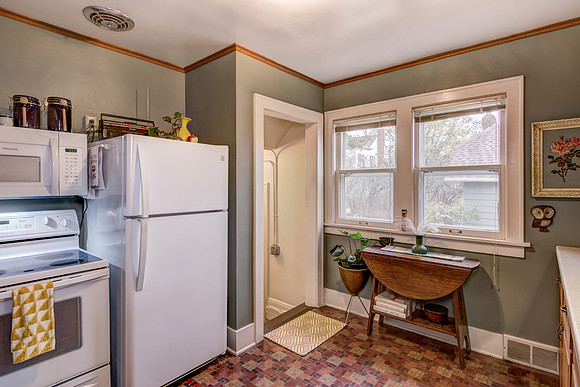 03 - Kitchen-2