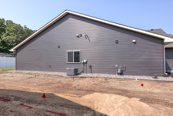 20 - Exterior-3