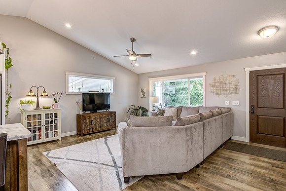 02 - Living Room-1