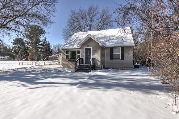20 - Exterior-4