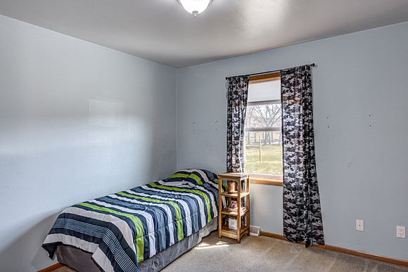 10 - Main Level Bedroom - 1-2