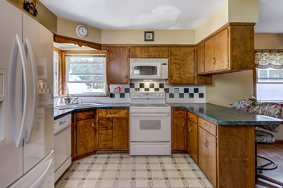03 - Kitchen-3