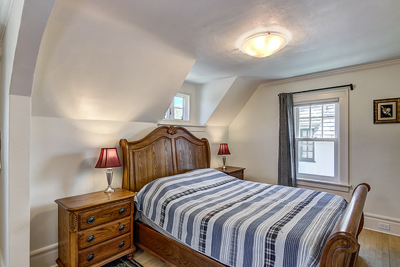 11 - Upper Level Bedroom - 1-4