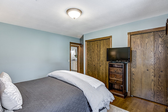 10 - Main Level Bedroom - 1-2