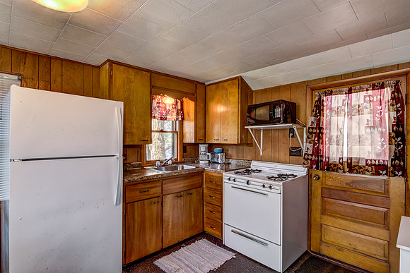 03 - Kitchen-1