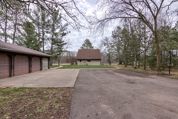 20 - Exterior-40