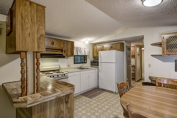 03 - Kitchen-3
