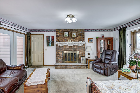 05 - Family Room-1