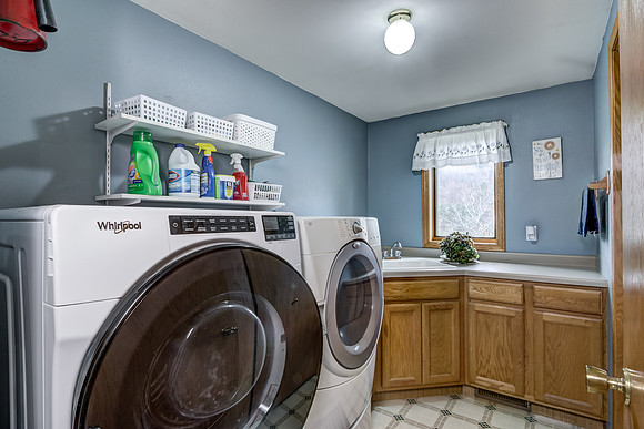 15 - Laundry-1