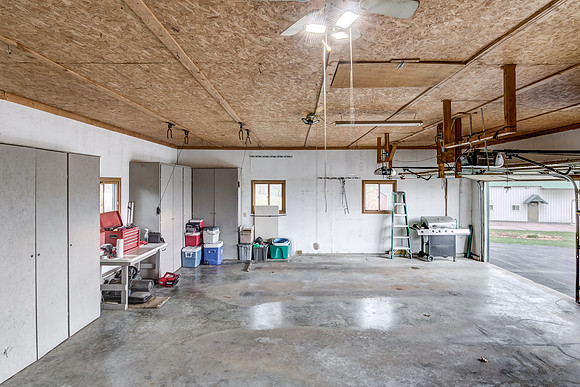 17a - Garage-1
