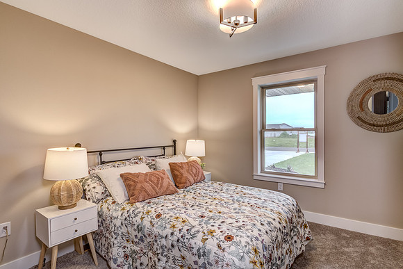 10 - Main Level Bedroom - 1-1