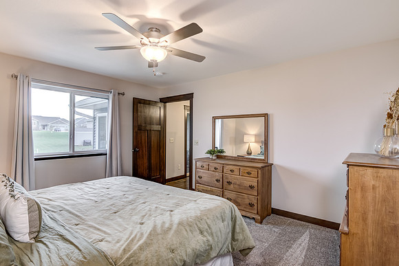 06 - Primary Bedroom-2