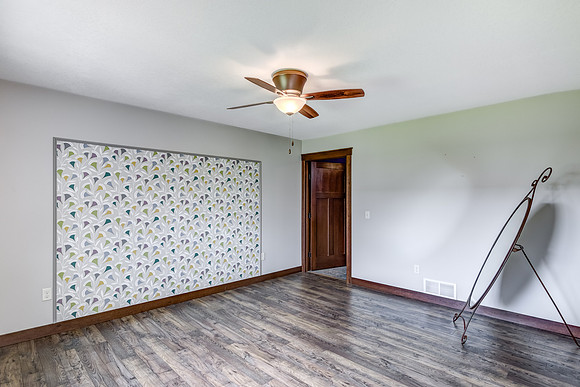 06 - Primary Bedroom-1