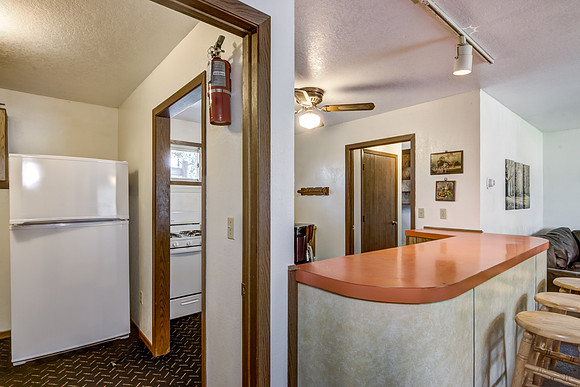 03 - Kitchen-1