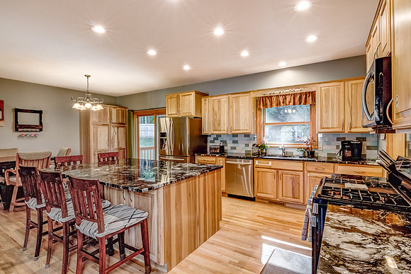 03 - Kitchen-1