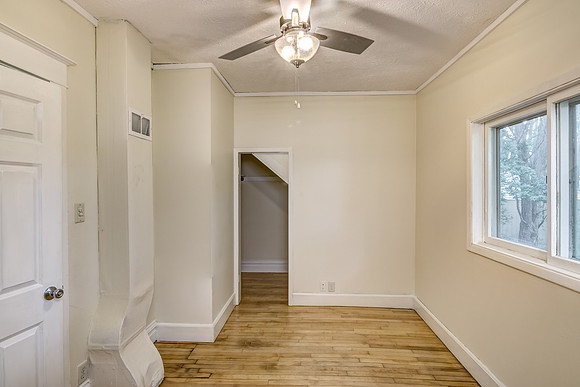 11 - Upper Level Bedroom - 1-1