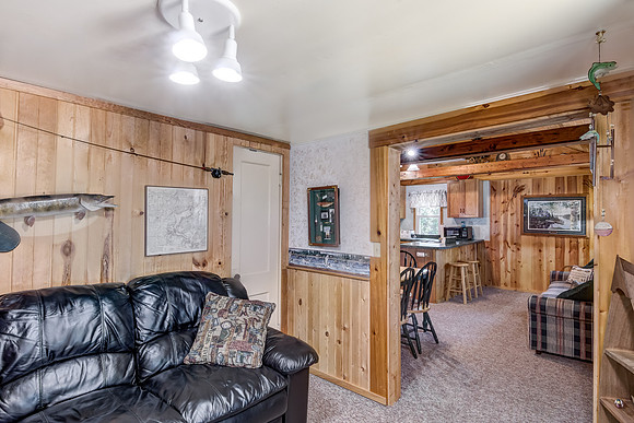 05 - Family Room-2