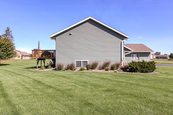 20 - Exterior-2