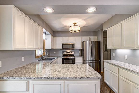 03 - Kitchen-1