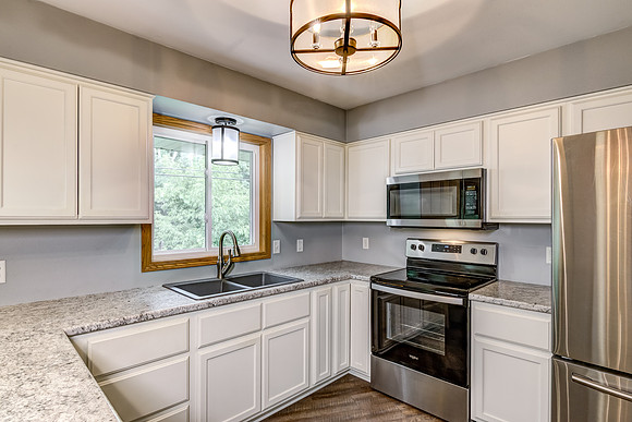 03 - Kitchen-3