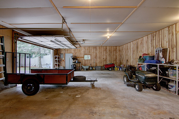 18 - Outbuilding-3