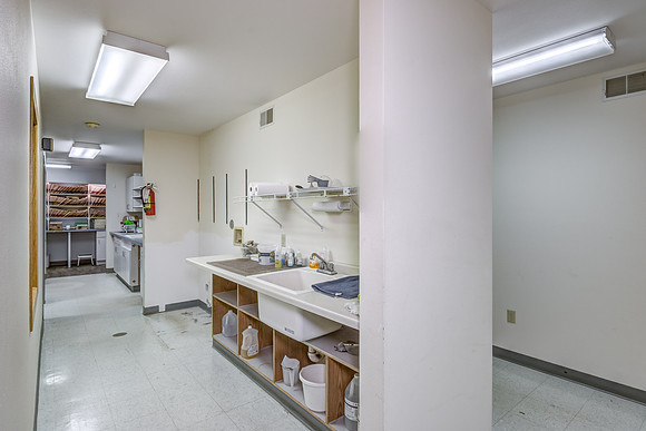 03 - main floor-16