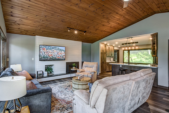 02 - Living Room-3