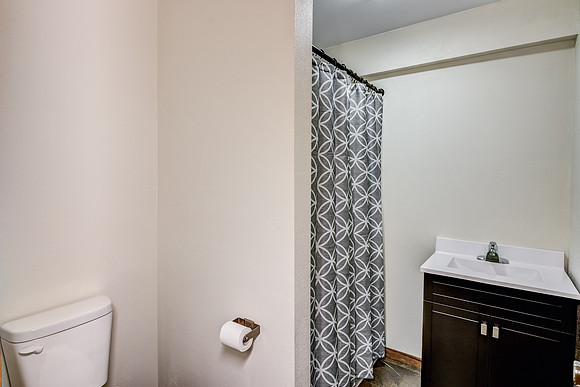 12b - Bathroom-3